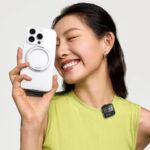 WiWU WM005 – Super Dual‑Receiver Bluetooth Lavalier Microphone - Image 2